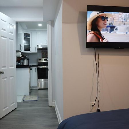 Garden 2 Bedroom Apt - Free Parking Wifi Laundry Workstation Brampton Exterior foto